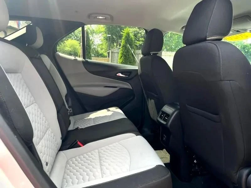 2020 Chevrolet Equinox - Image 11 of 12