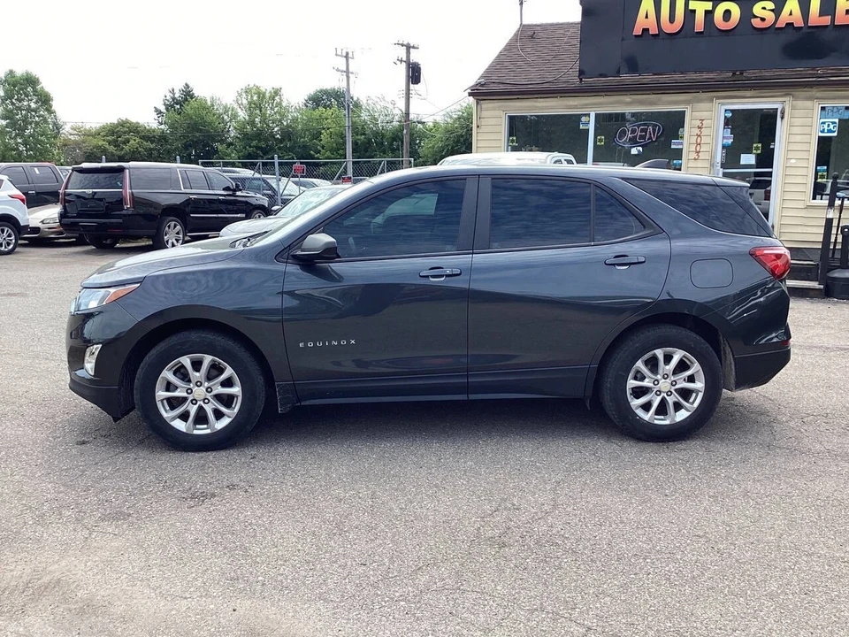 2020 Chevrolet Equinox - Image 2 of 21
