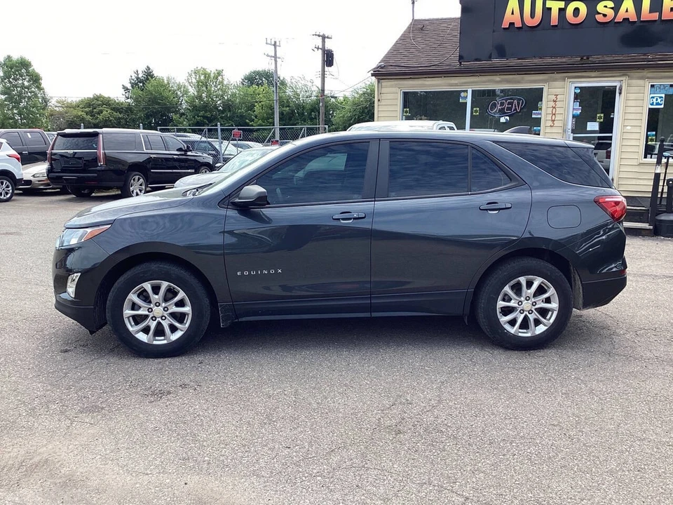 2020 Chevrolet Equinox - Image 2 of 21