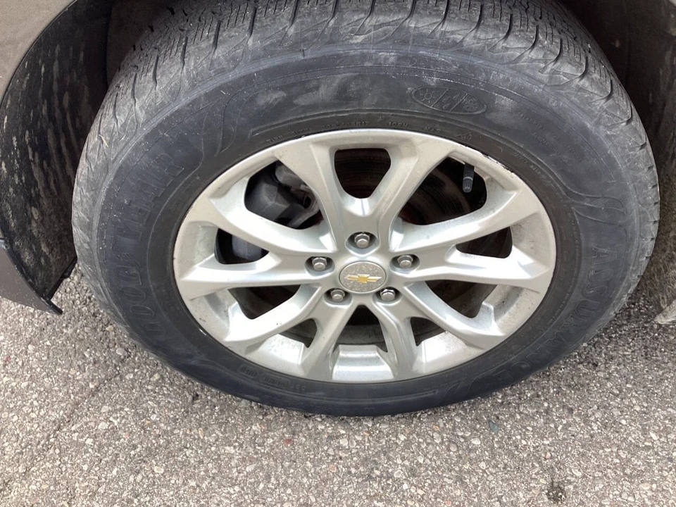 2020 Chevrolet Equinox - Image 14 of 21