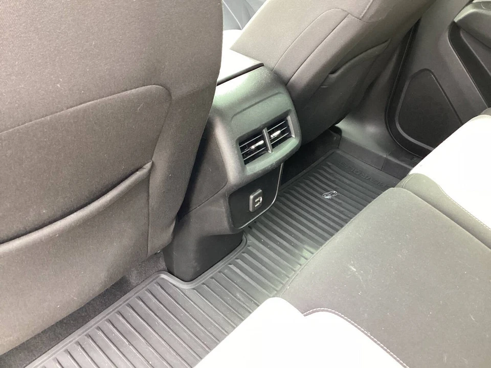 2020 Chevrolet Equinox - Image 19 of 21