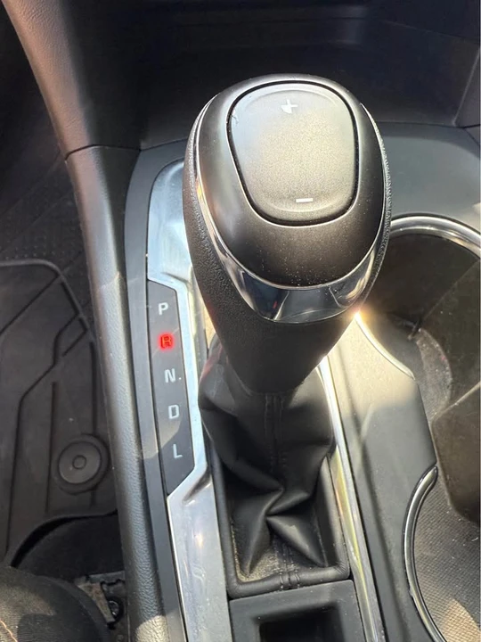 2020 Chevrolet Equinox - Image 13 of 14
