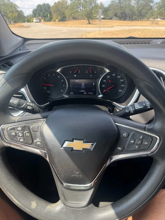 2020 Chevrolet Equinox - Image 9 of 16