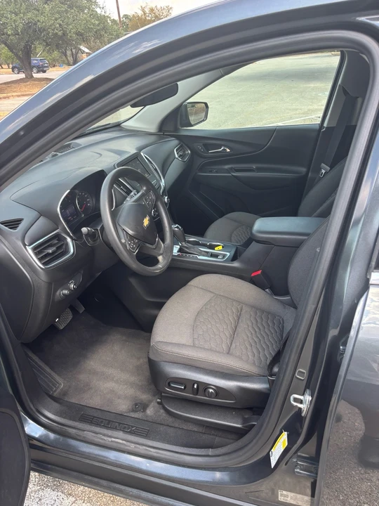 2020 Chevrolet Equinox - Image 10 of 16