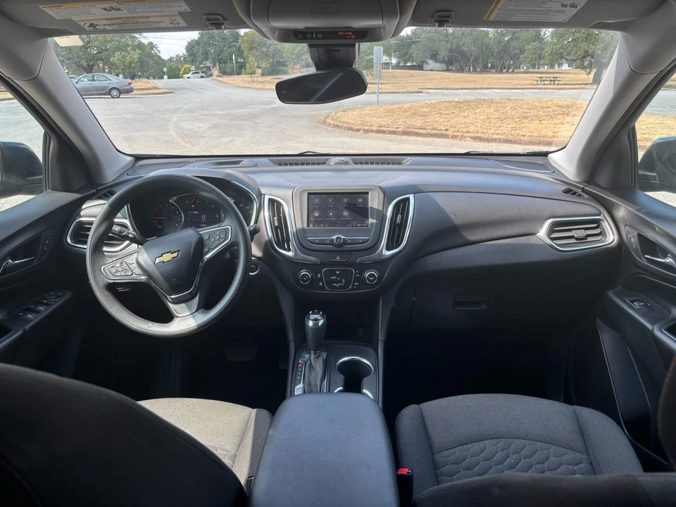 2020 Chevrolet Equinox - Image 8 of 16