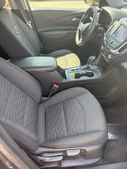 2020 Chevrolet Equinox - Image 11 of 16
