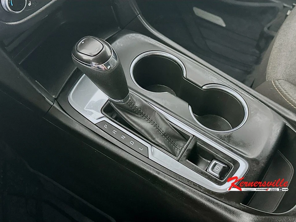 2020 Chevrolet Equinox - Image 16 of 21