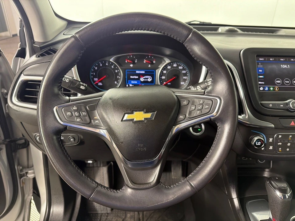 2020 Chevrolet Equinox - Image 14 of 21
