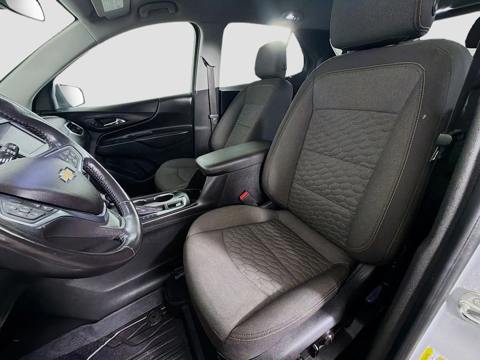 2020 Chevrolet Equinox - Image 12 of 21