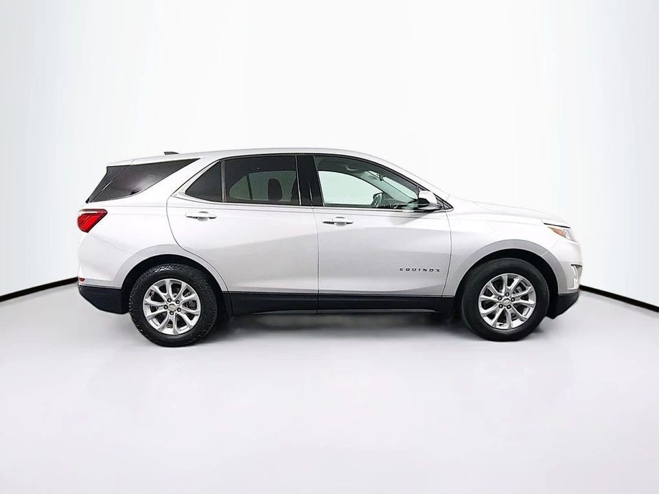 2020 Chevrolet Equinox - Image 8 of 21
