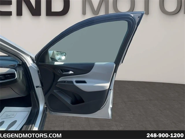 2020 Chevrolet Equinox - Image 16 of 21