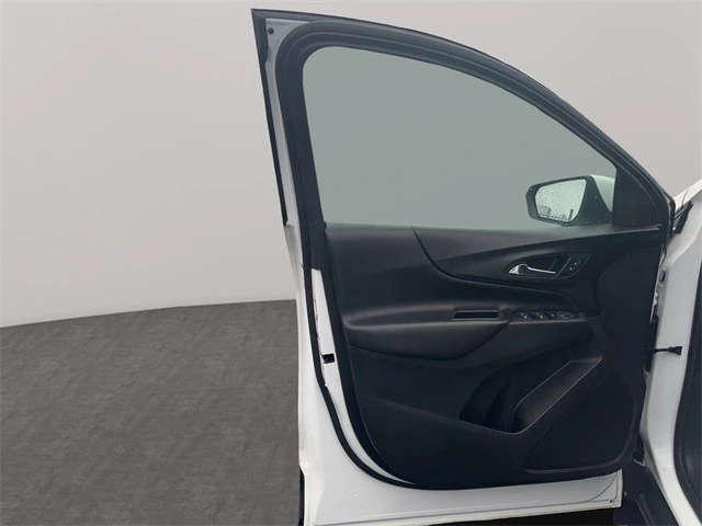 2020 Chevrolet Equinox - Image 11 of 12
