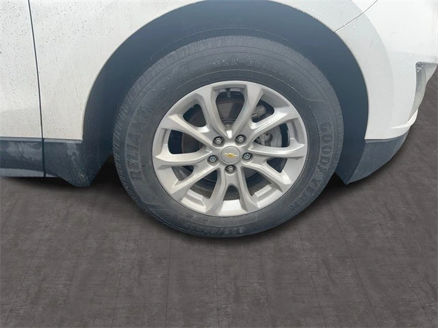 2020 Chevrolet Equinox - Image 10 of 12