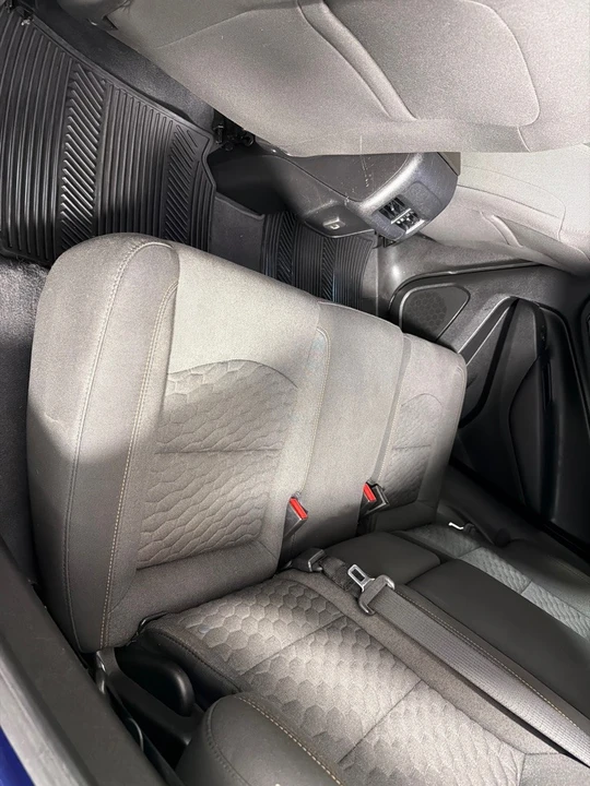 2020 Chevrolet Equinox - Image 17 of 21