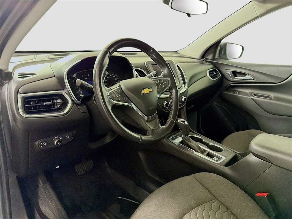2020 Chevrolet Equinox - Image 10 of 12