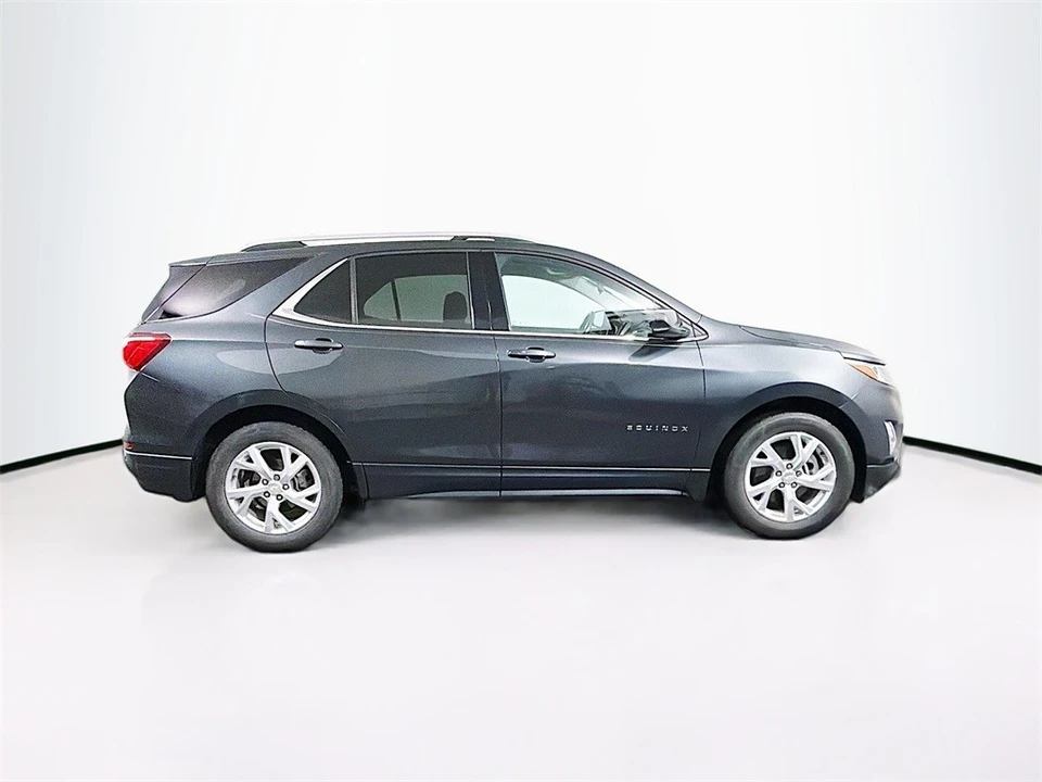 2020 Chevrolet Equinox - Image 8 of 12