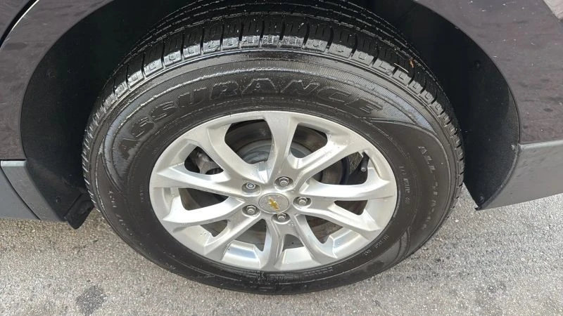 2020 Chevrolet Equinox - Image 9 of 12