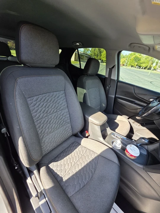 2020 Chevrolet Equinox - Image 13 of 18