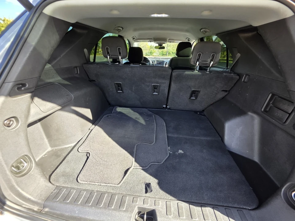 2020 Chevrolet Equinox - Image 15 of 18