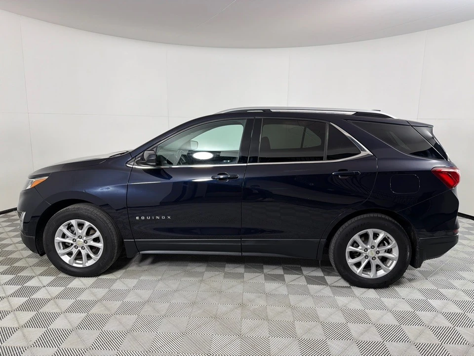 2020 Chevrolet Equinox - Image 8 of 12