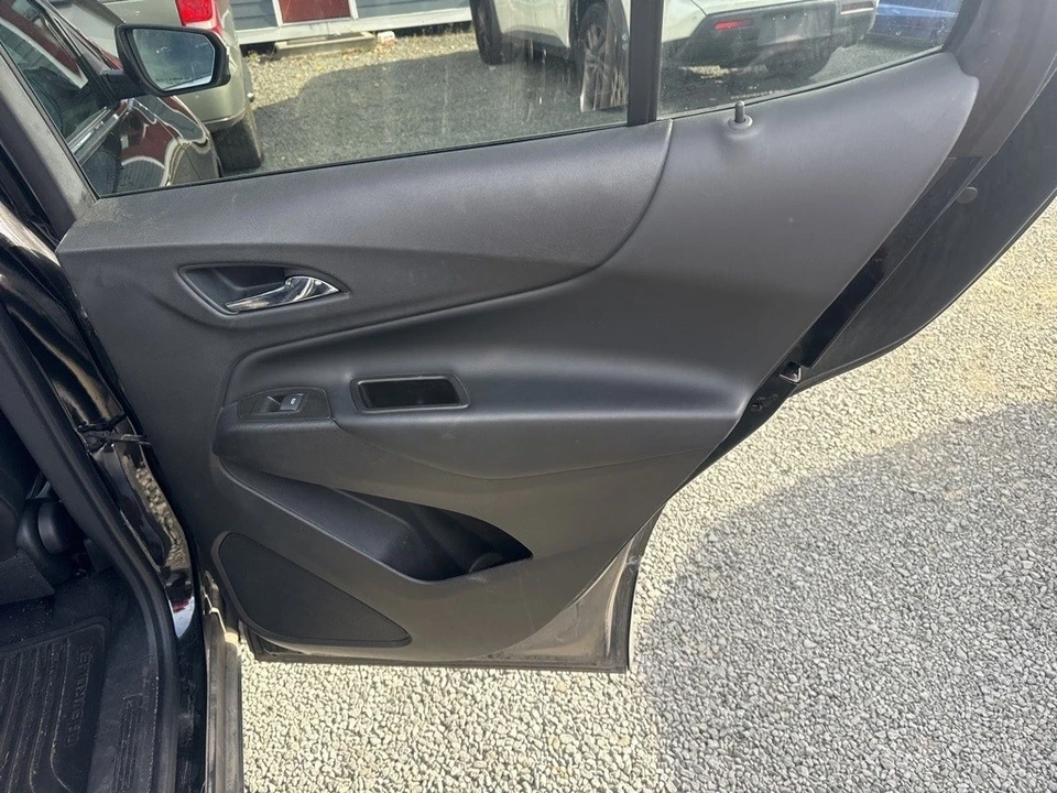 2020 Chevrolet Equinox - Image 9 of 12