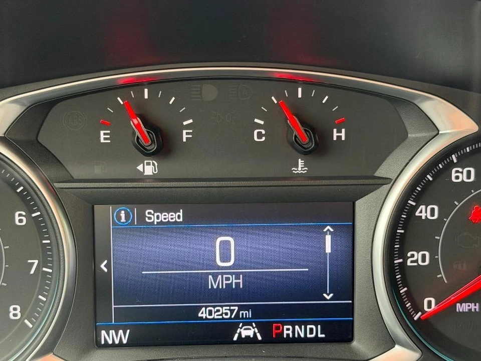 2020 Chevrolet Equinox - Image 11 of 21