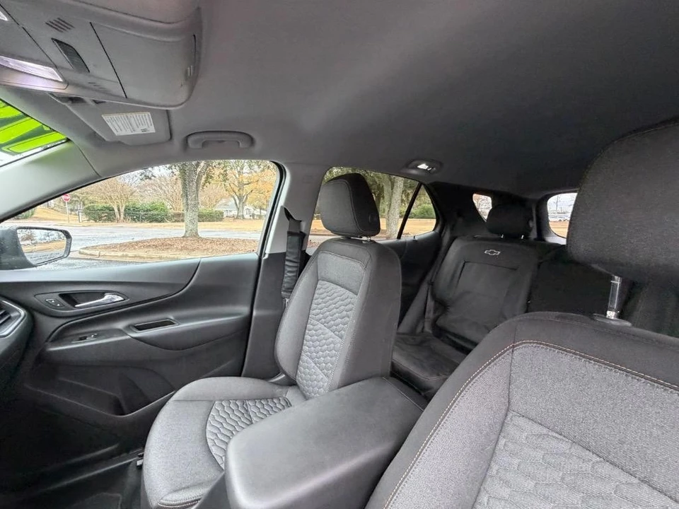 2020 Chevrolet Equinox - Image 10 of 21