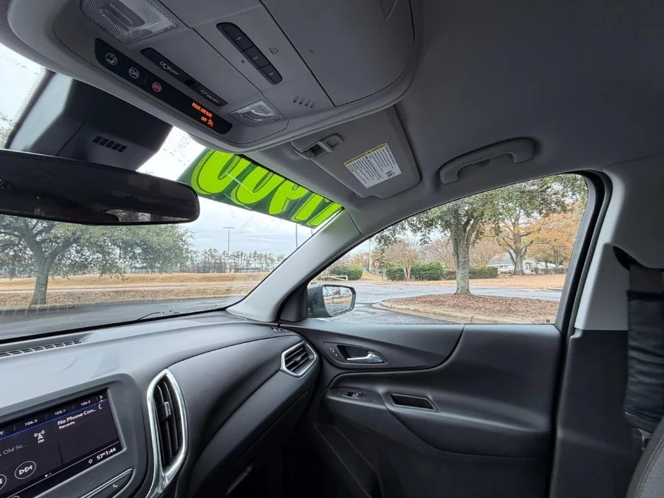 2020 Chevrolet Equinox - Image 18 of 21