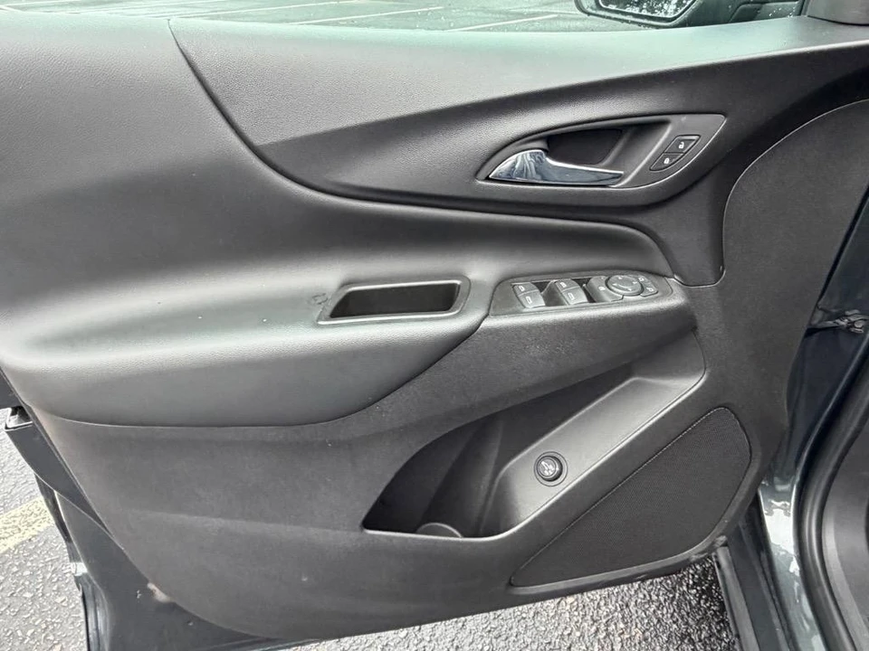 2020 Chevrolet Equinox - Image 5 of 21