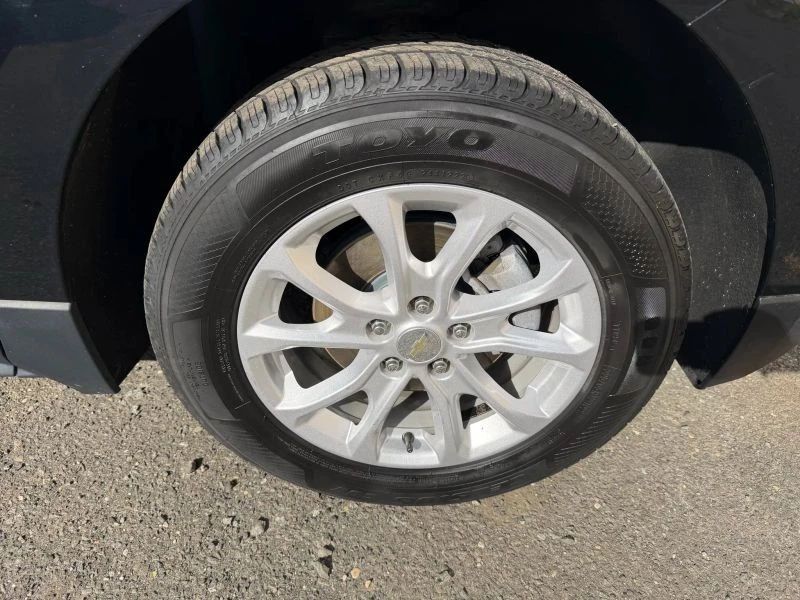 2020 Chevrolet Equinox - Image 9 of 12