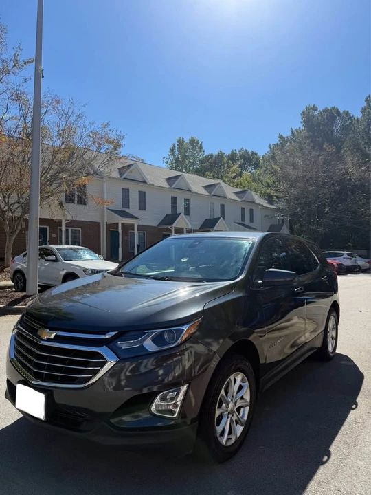 2020 Chevrolet Equinox - Image 2 of 11