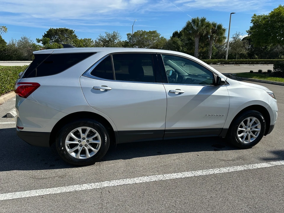 2020 Chevrolet Equinox - Image 9 of 21