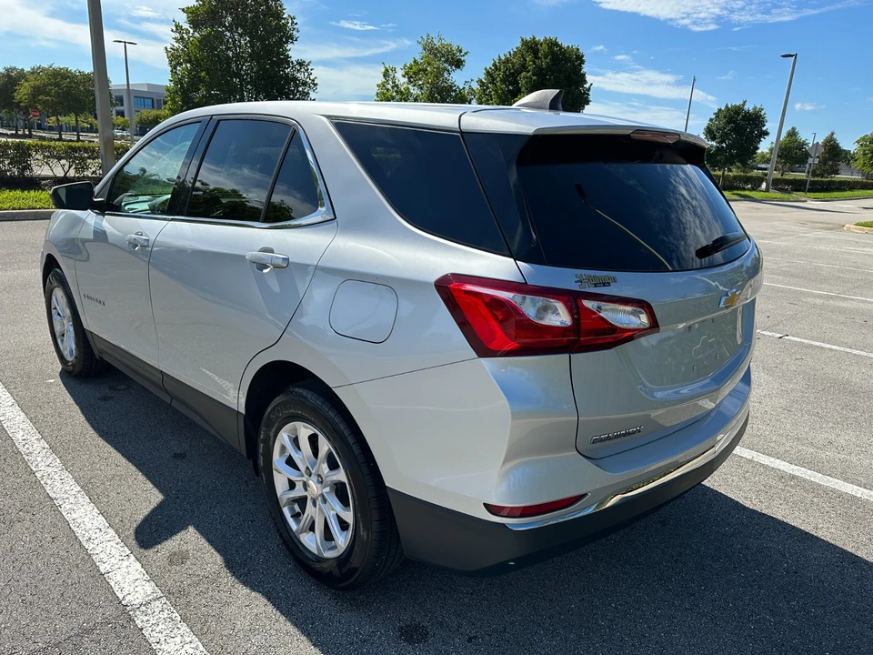 2020 Chevrolet Equinox - Image 6 of 21