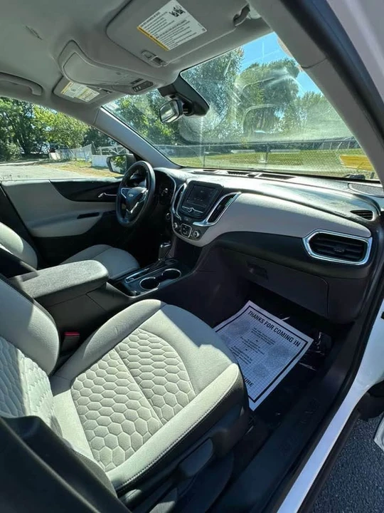 2020 Chevrolet Equinox - Image 10 of 12