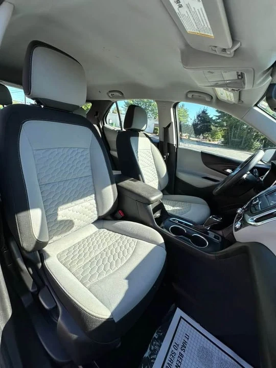 2020 Chevrolet Equinox - Image 9 of 12