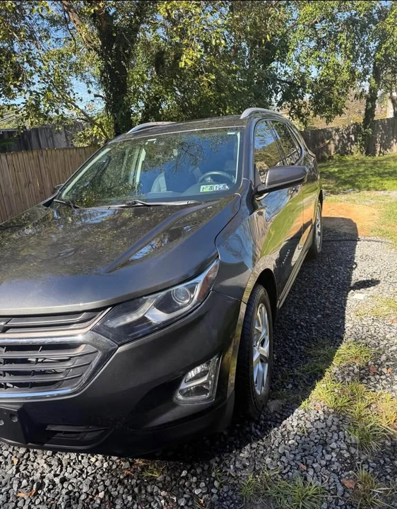 2020 Chevrolet Equinox - Image 2 of 14