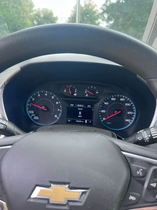 2020 Chevrolet Equinox - Image 6 of 9