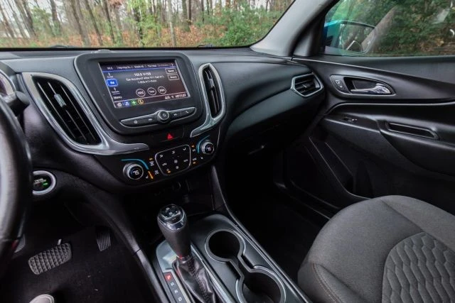 2020 Chevrolet Equinox - Image 19 of 21