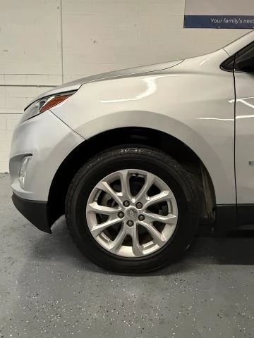 2020 Chevrolet Equinox - Image 9 of 21