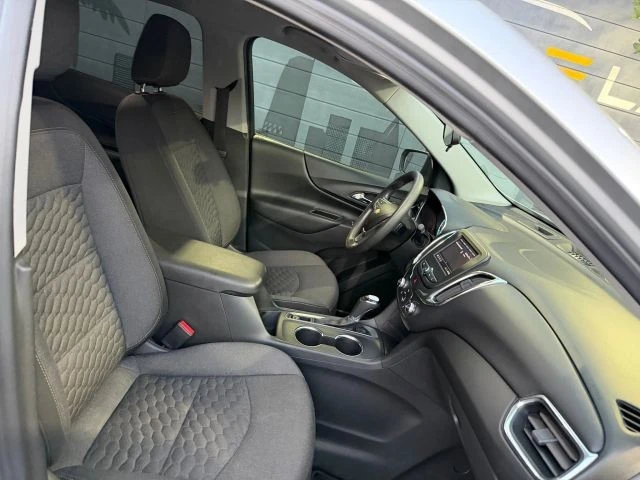 2020 Chevrolet Equinox - Image 14 of 20