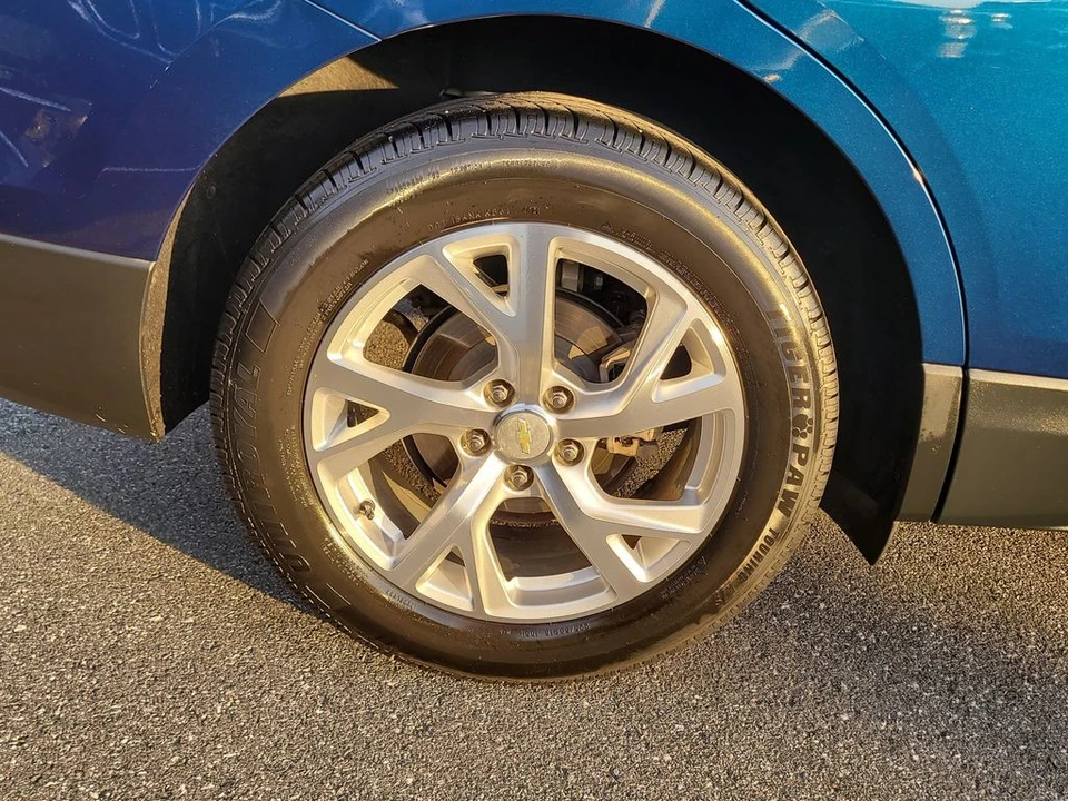 2020 Chevrolet Equinox - Image 5 of 12