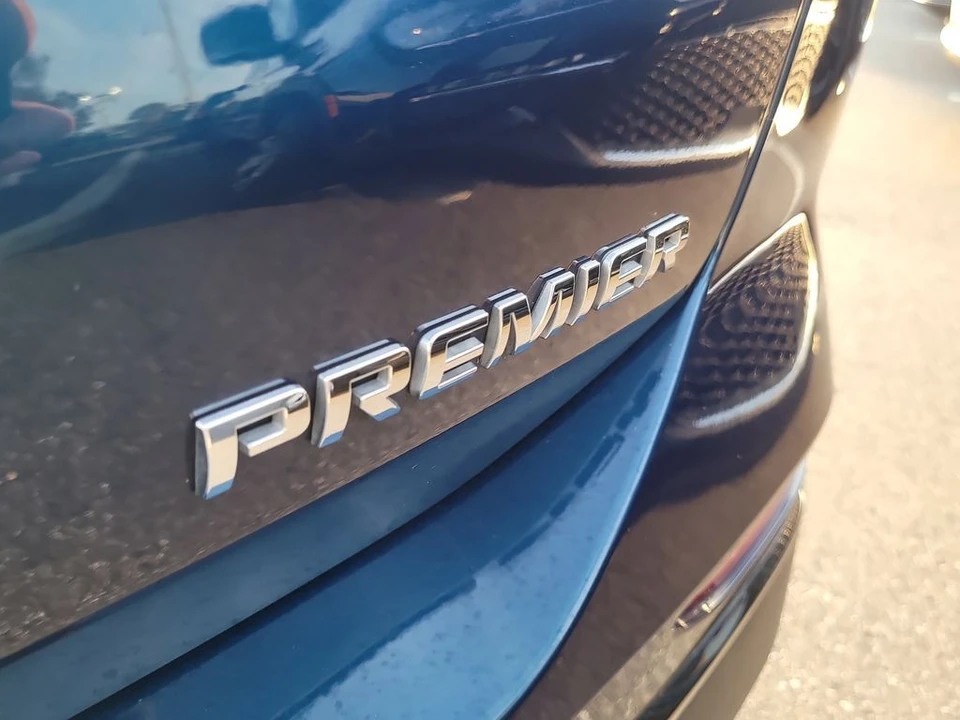 2020 Chevrolet Equinox - Image 7 of 12