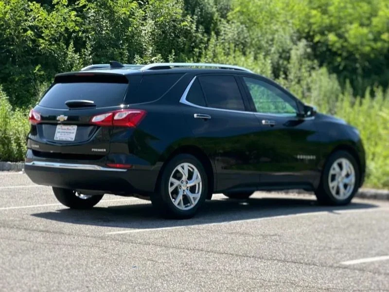 2020 Chevrolet Equinox - Image 8 of 12