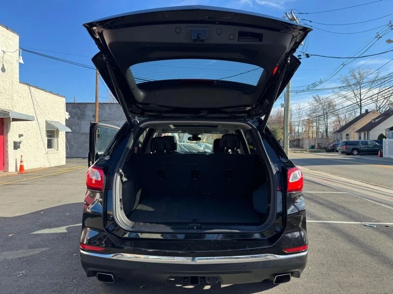 2020 Chevrolet Equinox - Image 8 of 12
