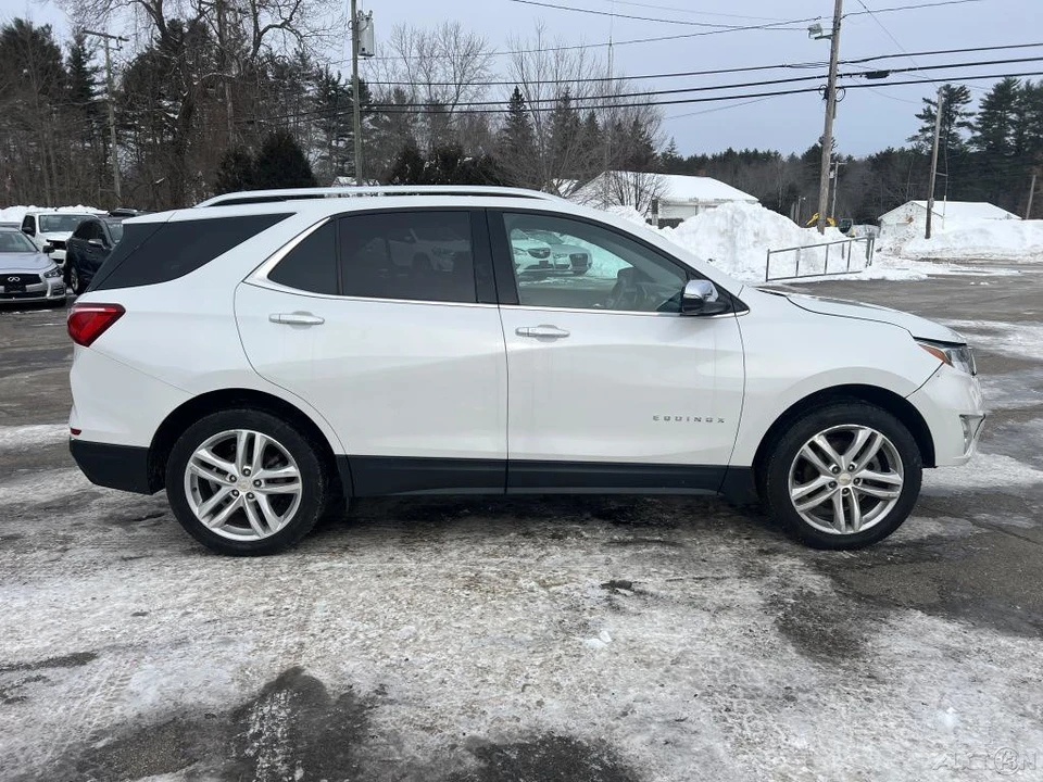 2020 Chevrolet Equinox - Image 2 of 12