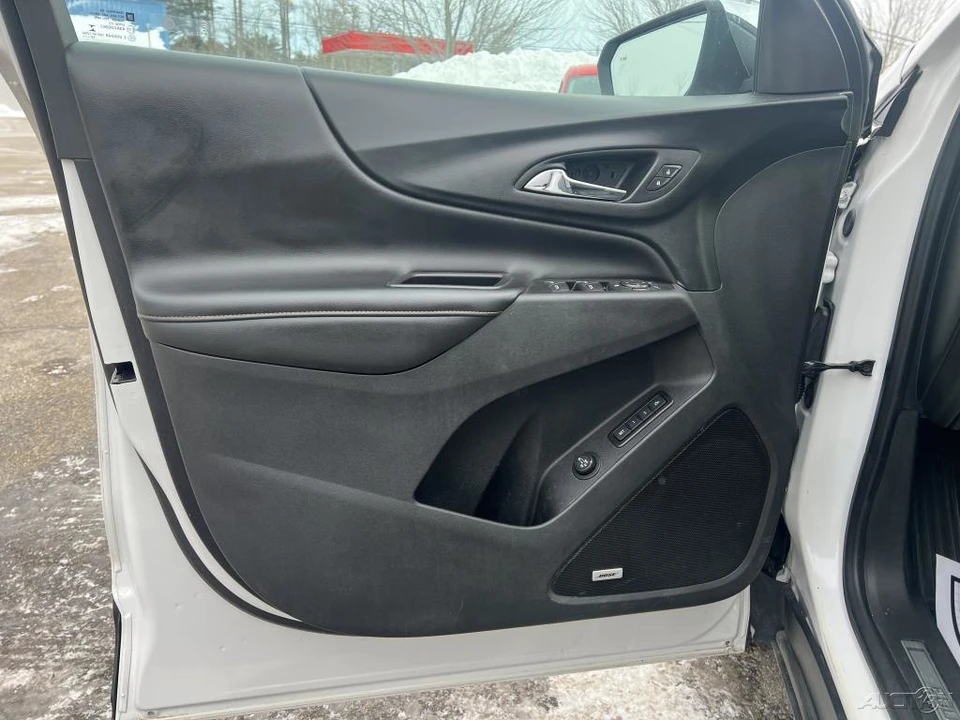 2020 Chevrolet Equinox - Image 11 of 12