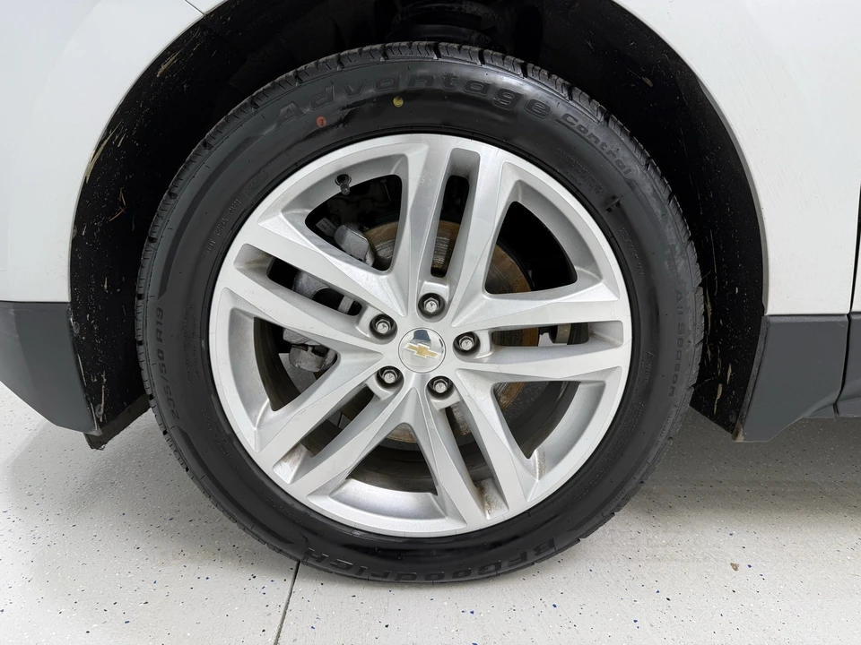 2020 Chevrolet Equinox - Image 11 of 12