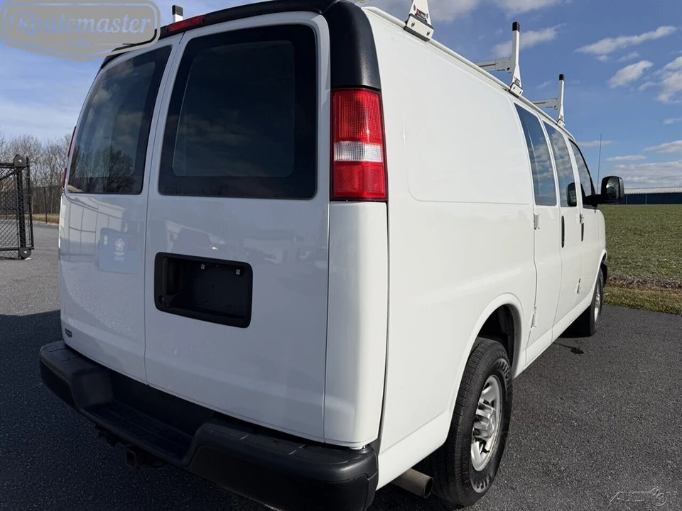 2020 Chevrolet Express - Image 7 of 12
