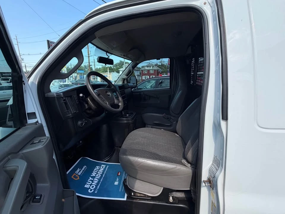 2020 Chevrolet Express - Image 8 of 17