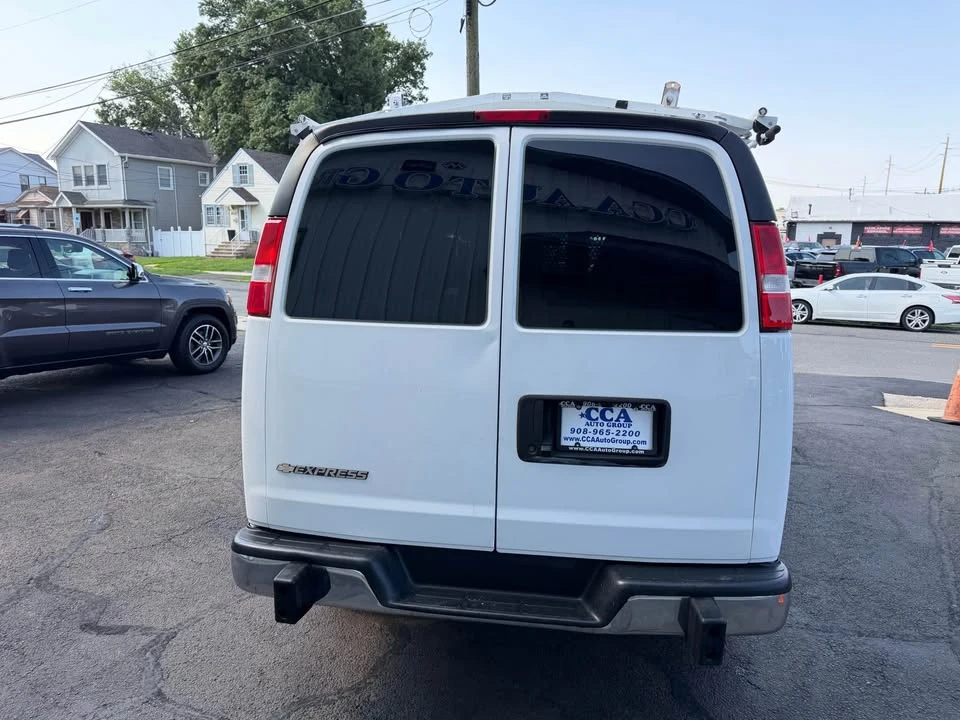 2020 Chevrolet Express - Image 5 of 17